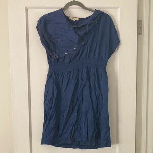 Blue mini dress with pockets and unique collar details